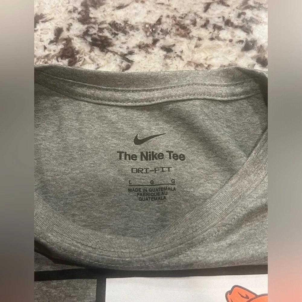 Size L Nike sleeveless cowboys tee - Picture 3 of 3